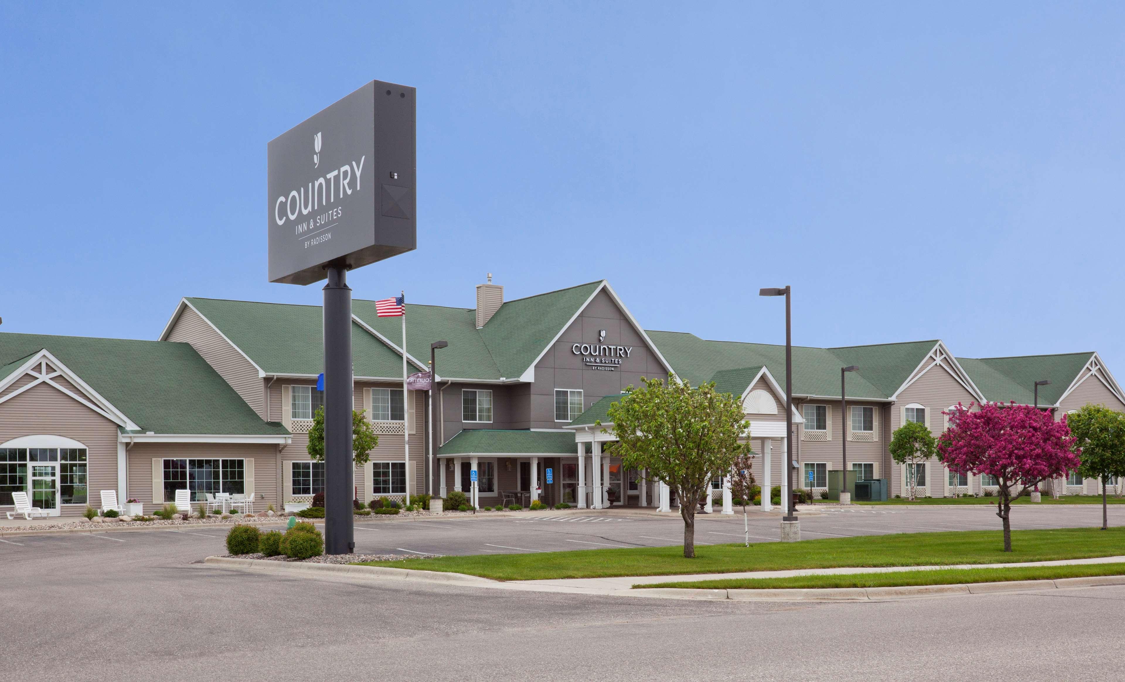 Country Inn & Suites By Radisson, Willmar, Mn Esterno foto