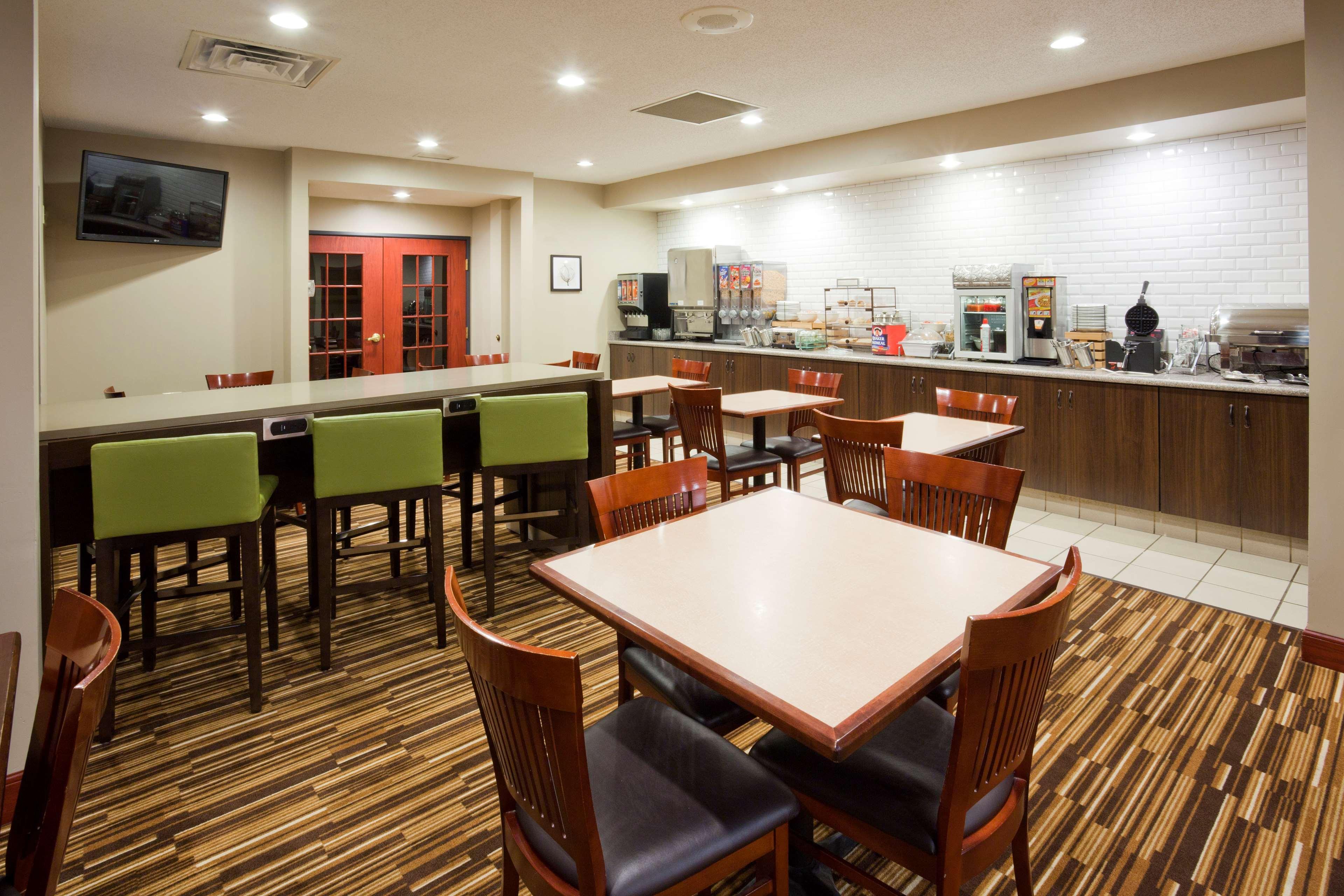 Country Inn & Suites By Radisson, Willmar, Mn Esterno foto